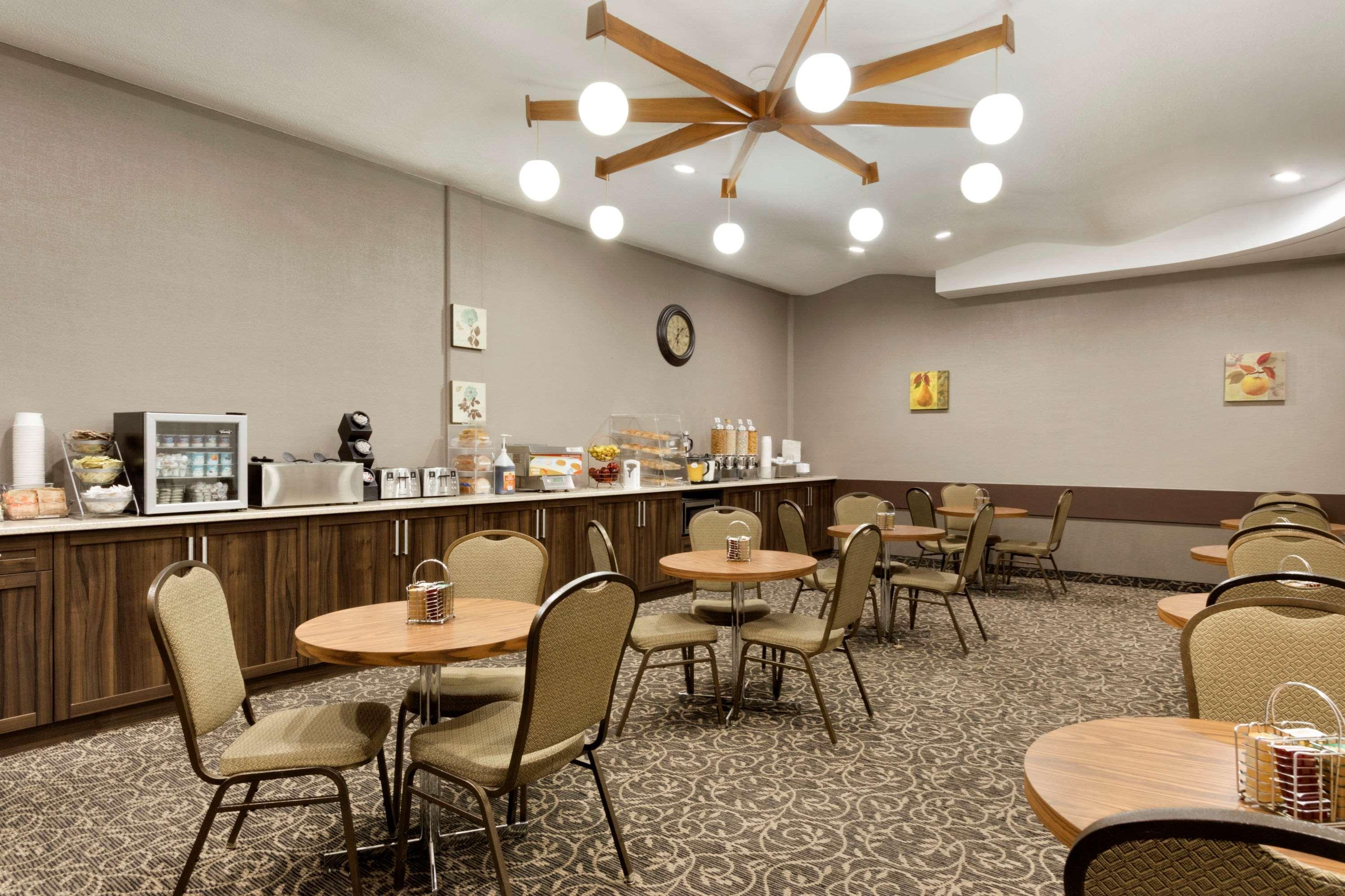 Travelodge By Wyndham Lethbridge Buitenkant foto