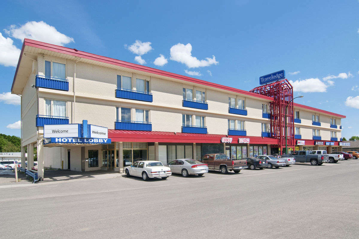 Travelodge By Wyndham Lethbridge Buitenkant foto